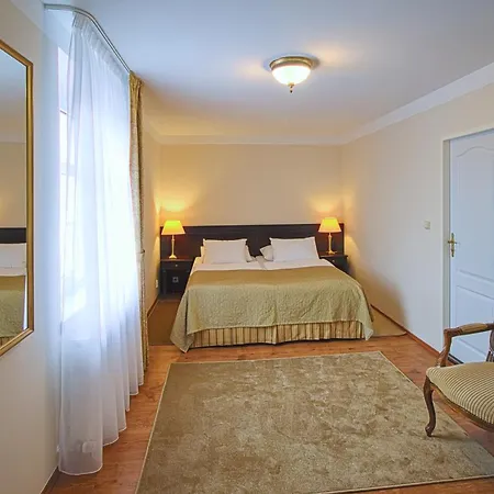 Patriot Pensionat 3*
