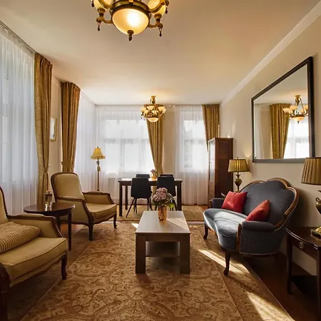 Patriot Pensionat 3*