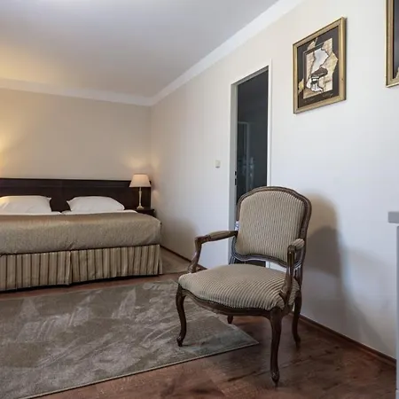 Patriot Pensionat 3*